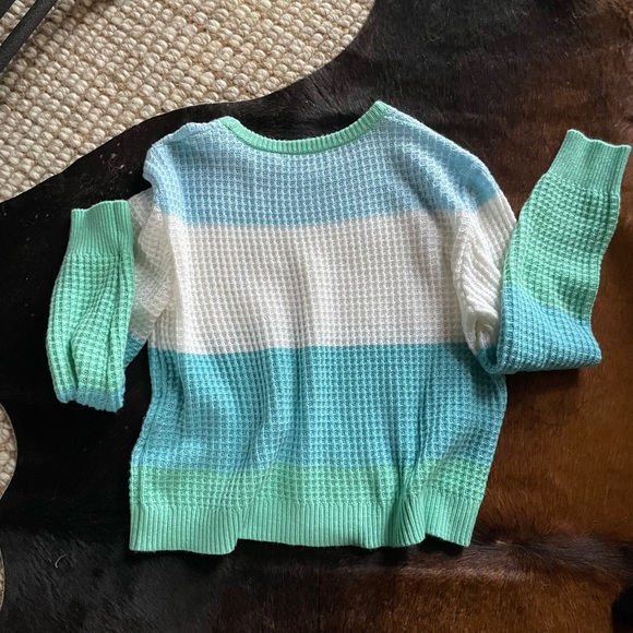 Sweater - Picture 4 of 4